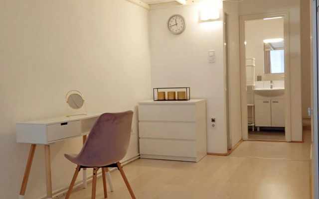 Cozy studio in central Budapest near ruined bars