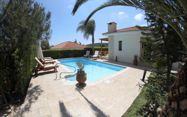 Eve Pissouri Soultanina Villa