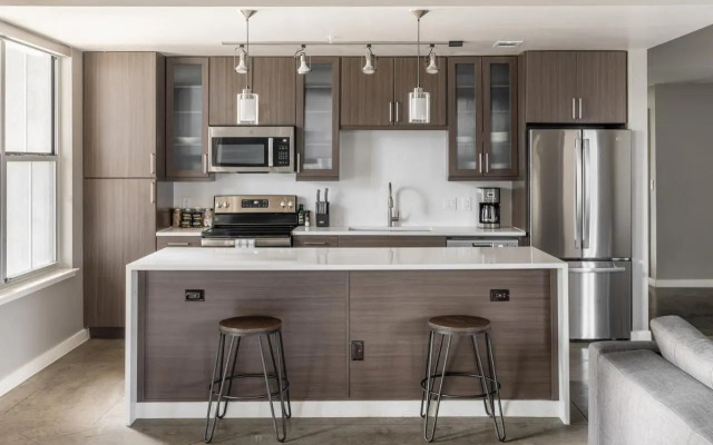 AMLI Downtown by Kasa Austin Downtown