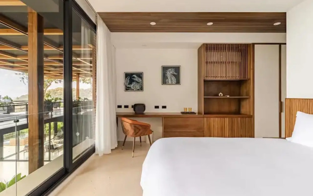 w Spectacular 4BR Villa in Costa Rica