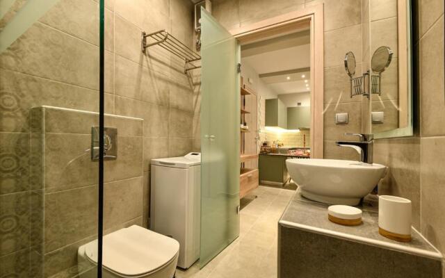 Sunny Luxury Suite Grey