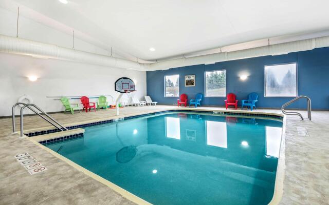 Comfort Suites at Par 4 Resort