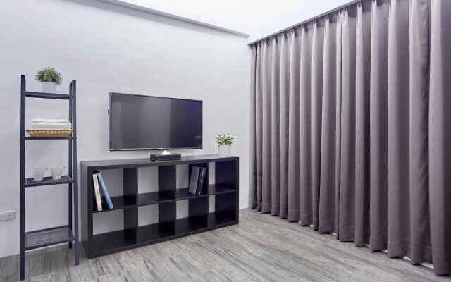 Taichung Fengjia Light