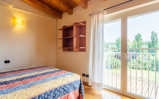 Modern Salo Flat With Pool