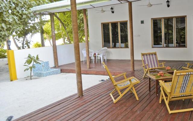 Fulidhoo Laperla Guesthouse