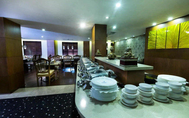 Hotel Grand Residence