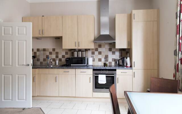 Norwich Street Apartments (Peymans)