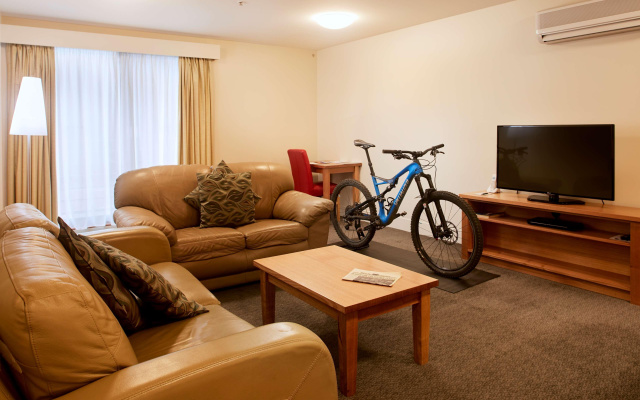 The Old Woolstore Apartment Hotel – Guest Rooms – Hobart