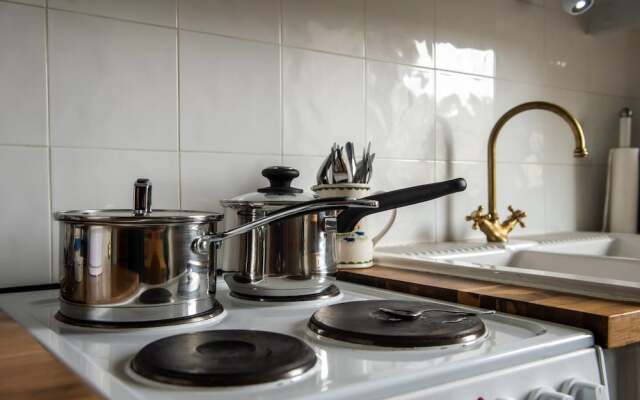 Bright And Homely 1Bdr Close To City Centre
