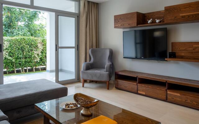VESTA  - Luxury APT - 2BR - CFC