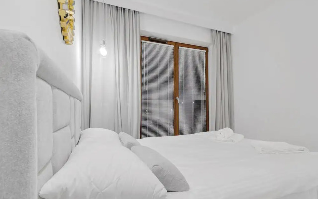 Wilanow Lovely Apartment