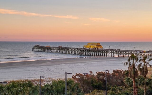 207 Margate 4 Bedroom Condo