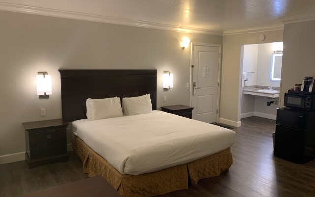 Stargazer Inn and Suites