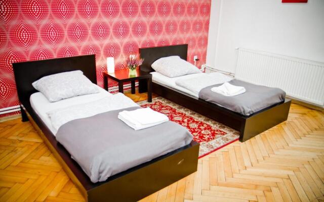 Studio Krowoderska Kraków by Renters