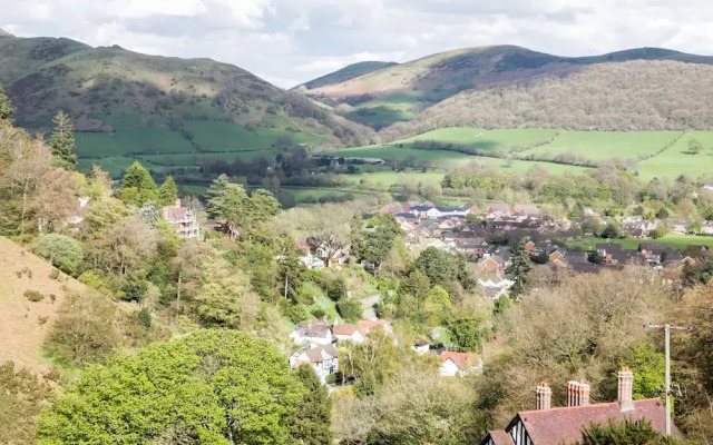 Cardingmill Corner