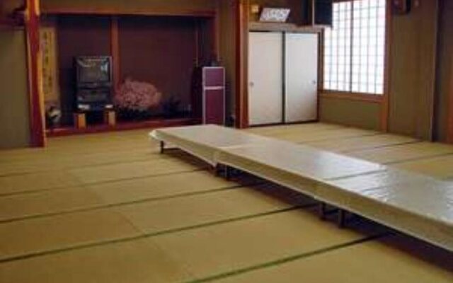 Nagahama Ryokan