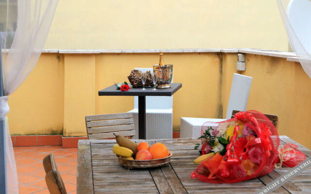 Colosseum apartments - St. John Lateran area