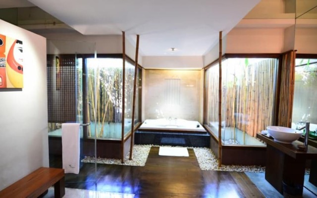 The Thingaha Nay Pyi Taw