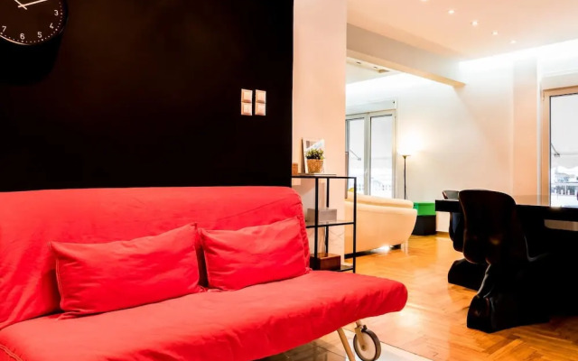 A Luxury Comfortable 2bdrm Apt in Athens