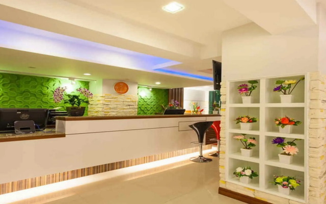 Patong Max Value Hotel