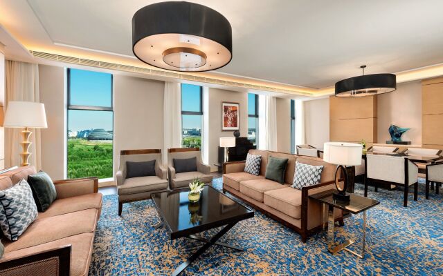 Sheraton Changchun Jingyuetan Hotel