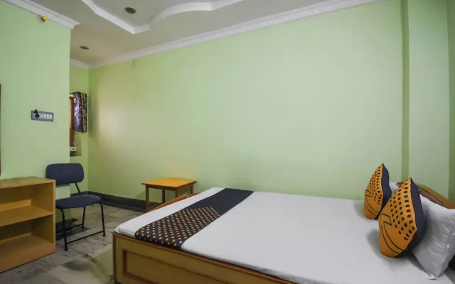 Hotel Rajmahal