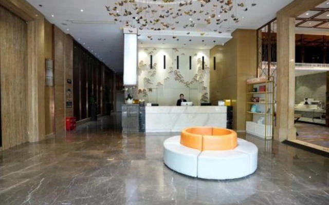 Lens International Hotel