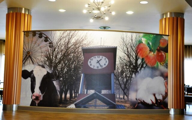 Holiday Inn Express & Suites Perry-National Fairground Area #34 by IHG