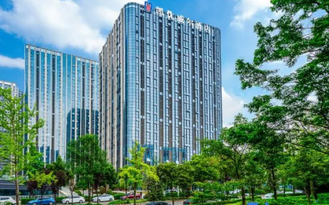 Theme Care U Well Hotel (Chengdu East Railway Station 468)