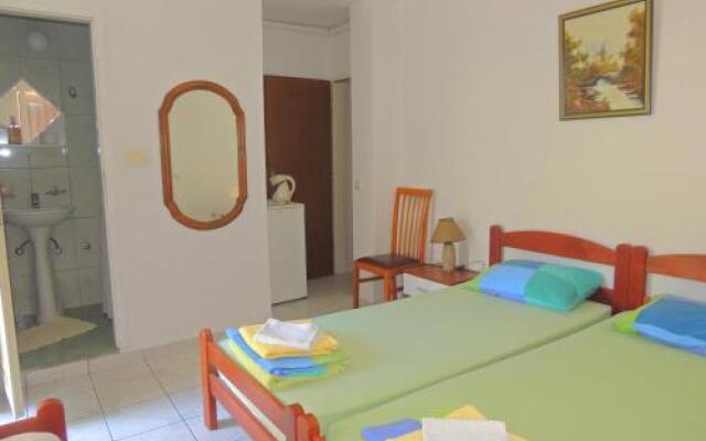 Rooms Villa Desa