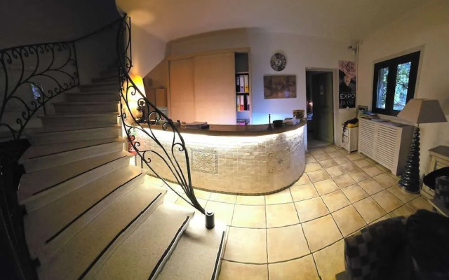 Auberge Les Arômes