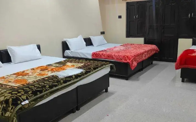 Comfort Inn Paying Guest House