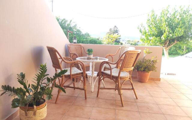 #5 Giorgos & Chara apartments