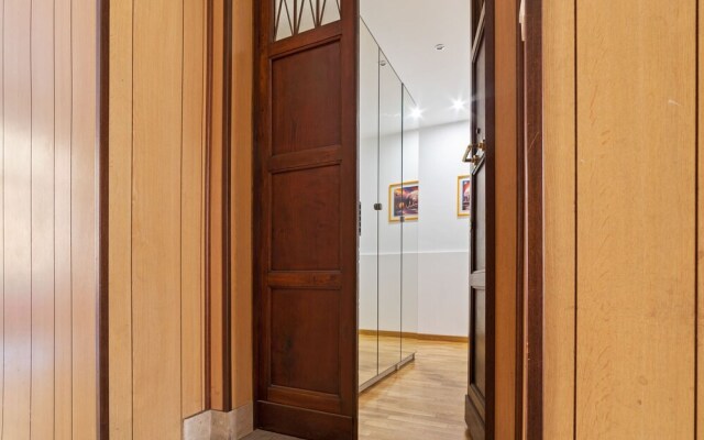 Pleasant Holiday Home in Catania With Balcony