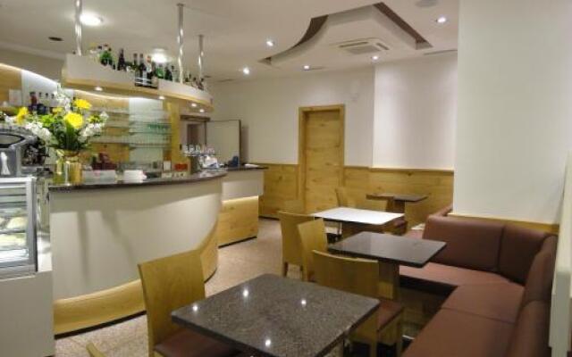 Albergo Tuenno