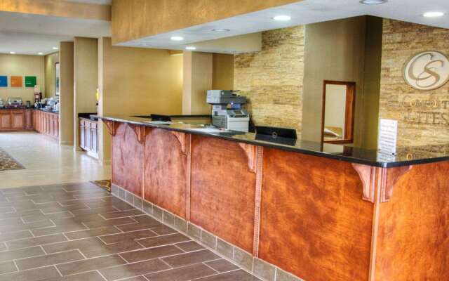 Comfort Suites Plymouth near US-30