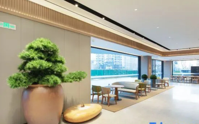 JI Hotel (Wuhan Guanggu Liu Road Subway Station)