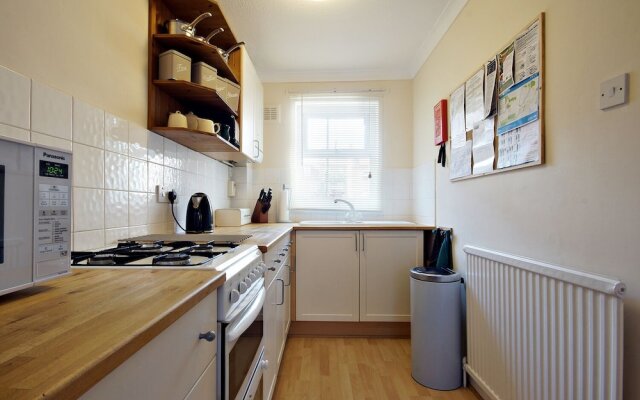 10 Pear Tree Court