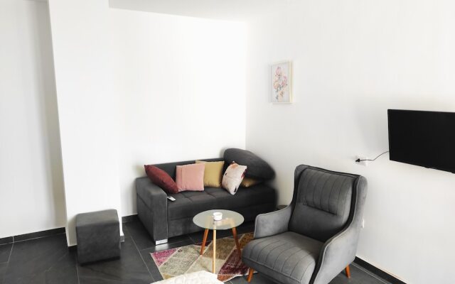 Seafront Apartment in Durres