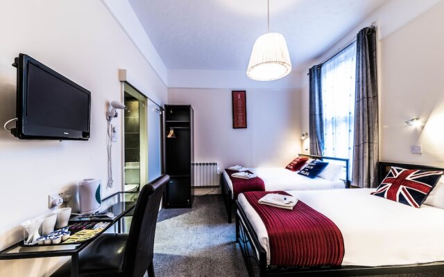 Royal Guest House by Saba