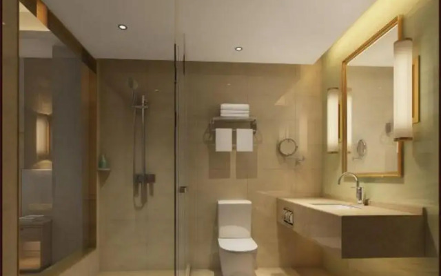 Vienna International Hotel (Foshan Eternal Love Xiqiao Mountain Scenic Area)