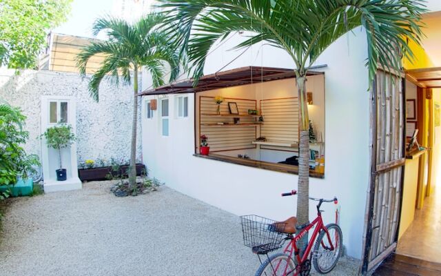 Mango Hotel
