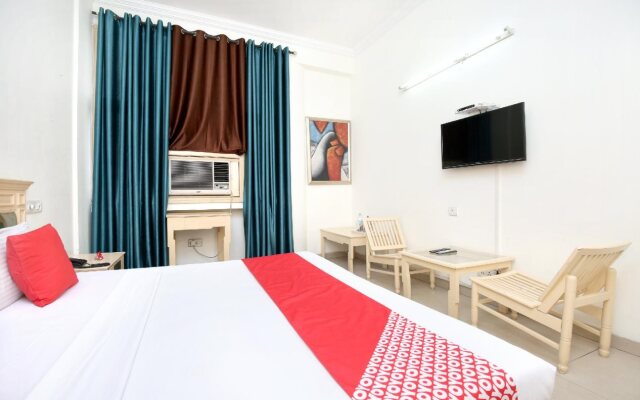 OYO 14324 Hotel towns pride