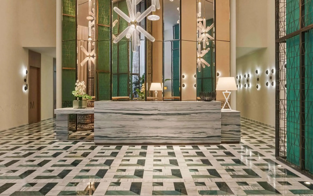 SLS LUX Brickell
