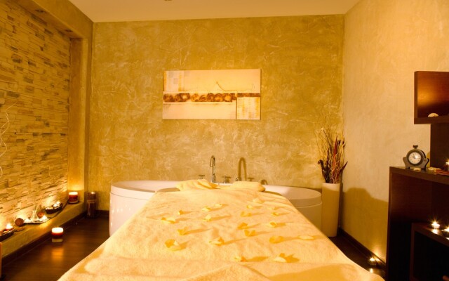MURITE PARK Hotel - AZALIA BUILDING 4*