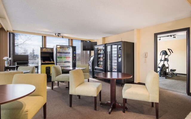 Rodeway Inn & Suites Portland - Jantzen Beach