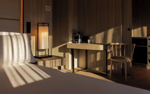 Porto Lotti Suite Hotel