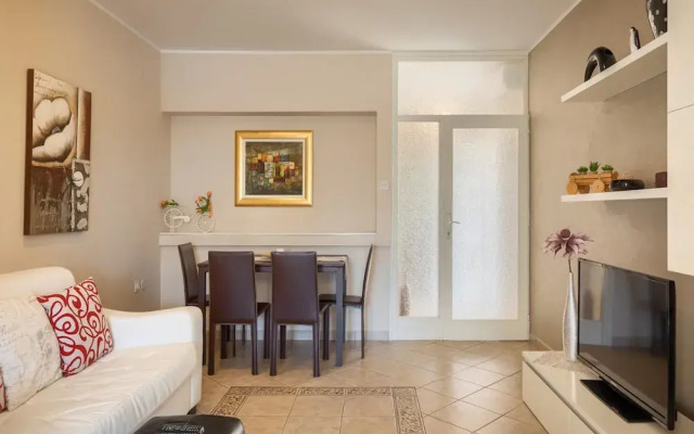 Premium Apartment With Patio