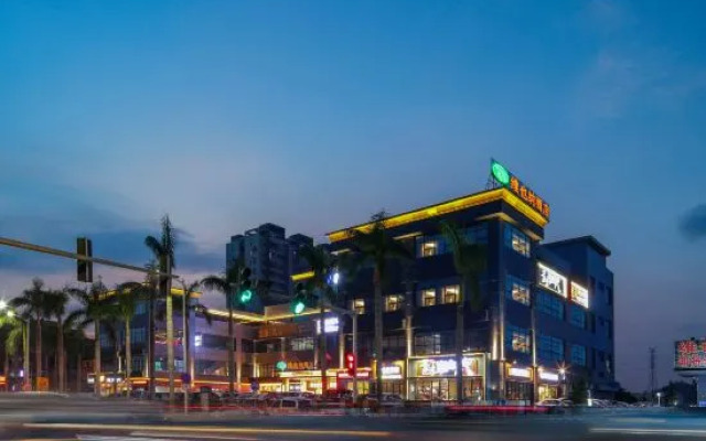 Vienna Hotel (Zhuhai Huafa Mall Nanping Technology Industrial Zone)