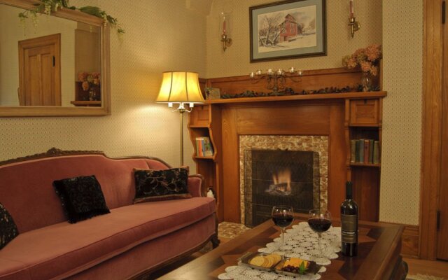 W.W. Smith Inn